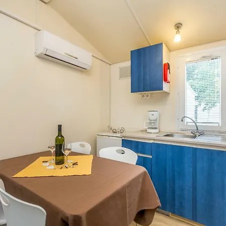 Mobile Homes Uvala Slana Selce