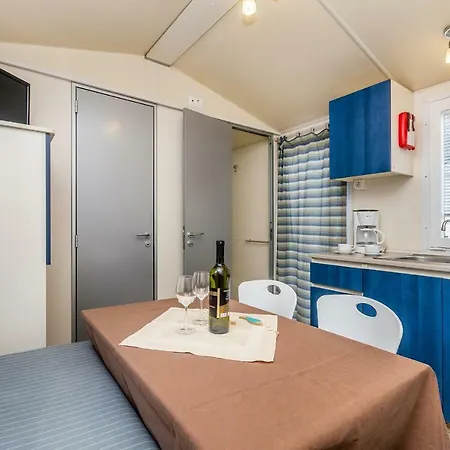 Mobile Homes Uvala Slana Selce