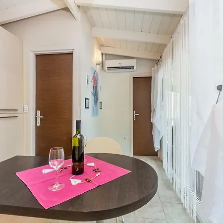 Mobile Homes Uvala Slana Kemp Selce