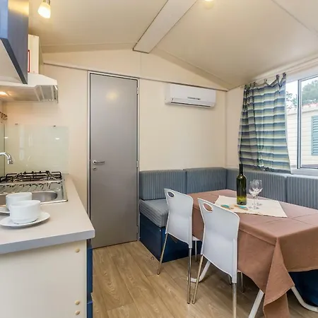 Mobile Homes Uvala Slana Selce