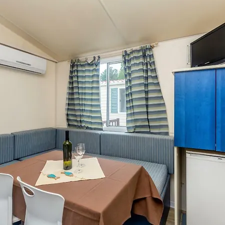 Mobile Homes Uvala Slana Campeggio Selce